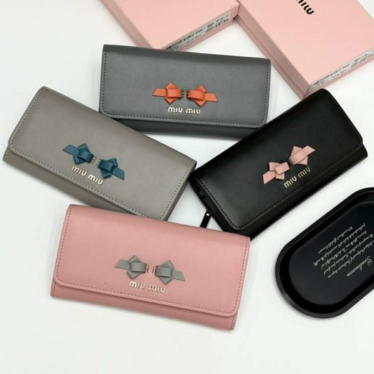 Picture of Miu Miu Wallets _SKUfw218531314fw